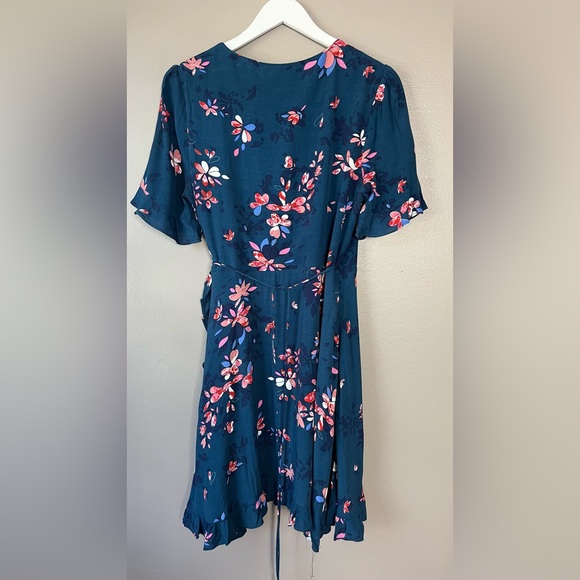 Lulu’s Teal Blue Floral Wrap Mini Dress large flatter wedding guest date night - Picture 3 of 8
